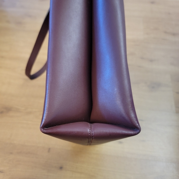 VALENTINO Burgundy Leather V-Ring Tote Bag - Picture 13 of 16
